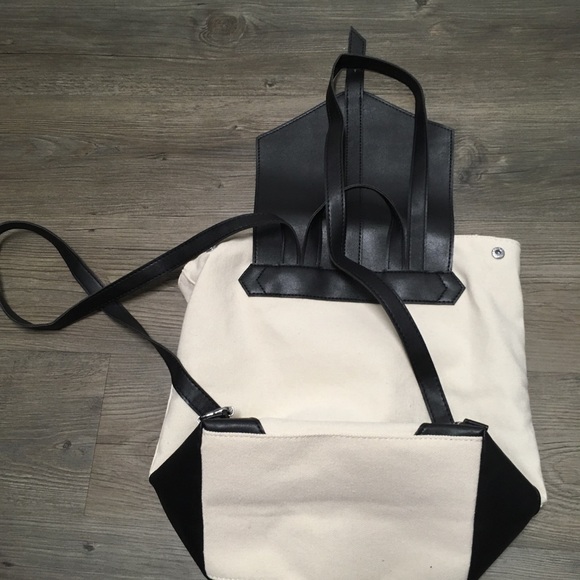 Deux lux demi backpack, cute accessory! Never used - Picture 5 of 6
